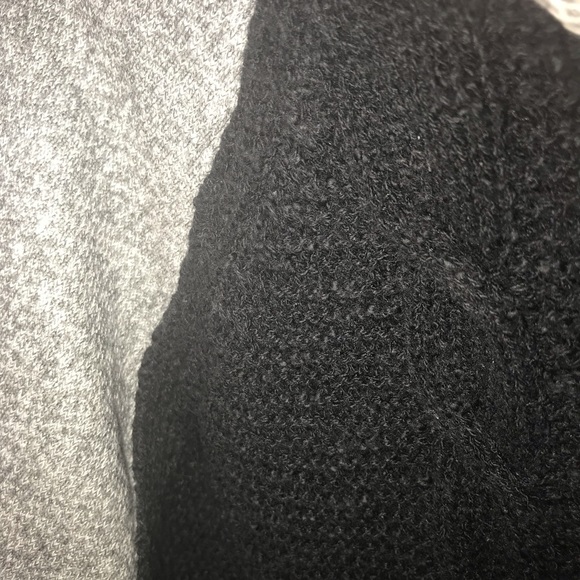 Sweater - Picture 4 of 6